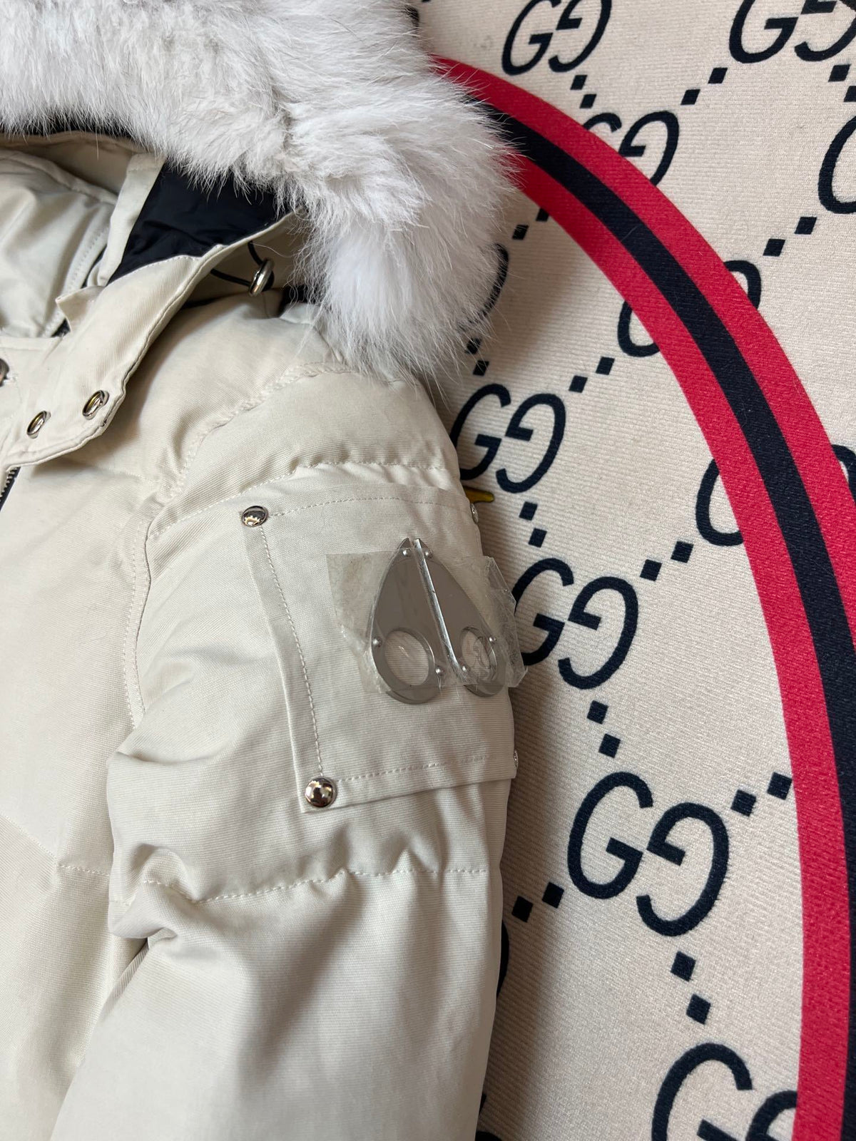 Moose Knuckles Off-White Hooded Puffer Jacket with Plush Trim