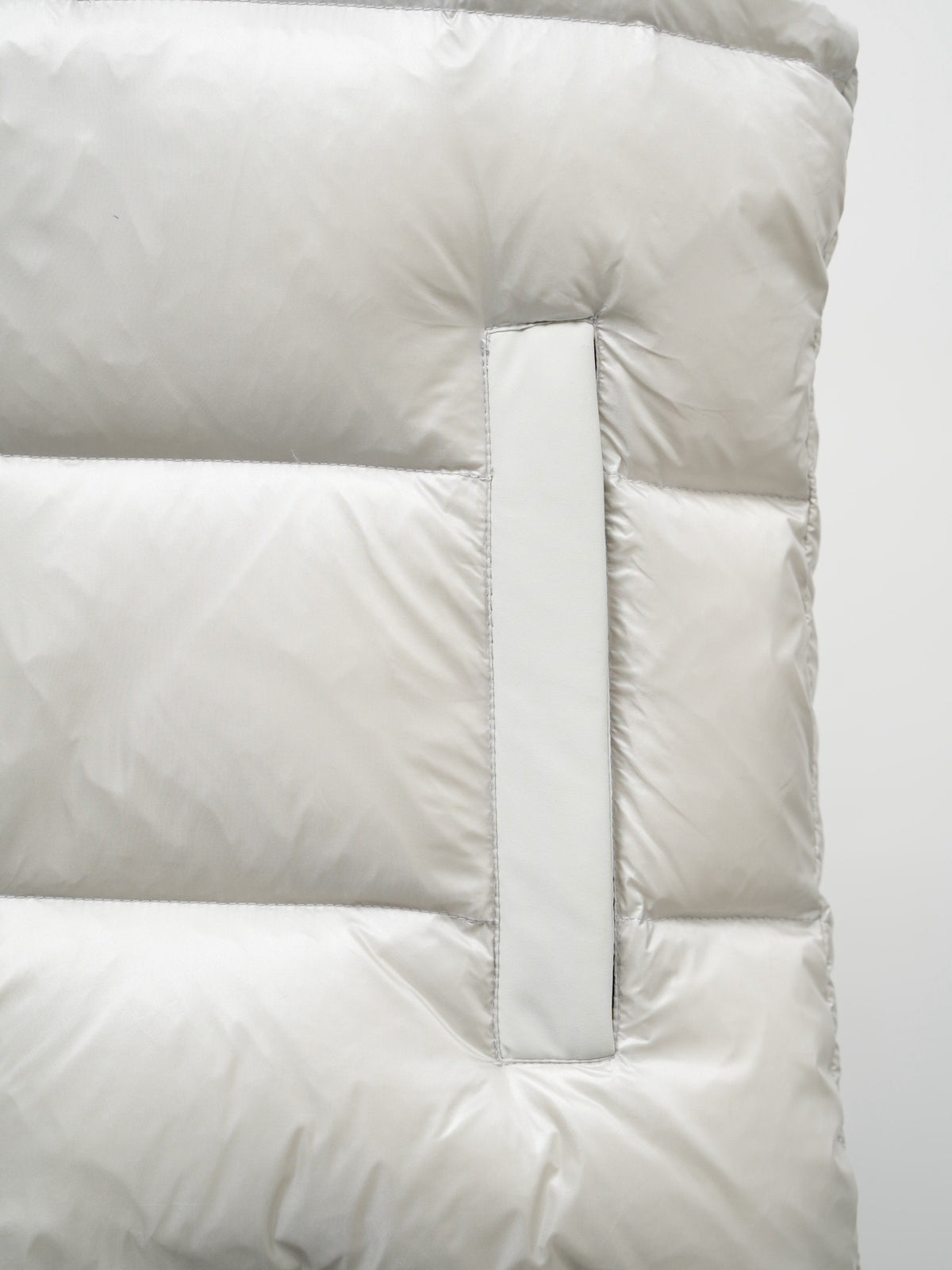 Moose Knuckles White Quilted Stand Collar Puffer Vest