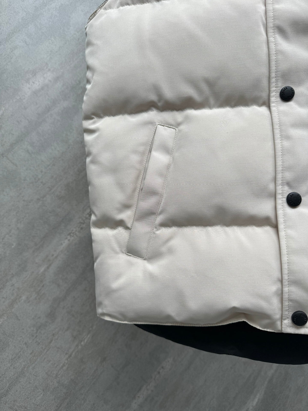 Canada Goose Off-White Matte Quilted Puffer Vest